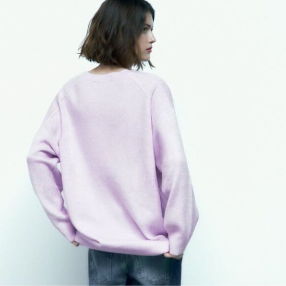 Zara Lilac Oversized V-Neck Sweater - Picture 3 of 11